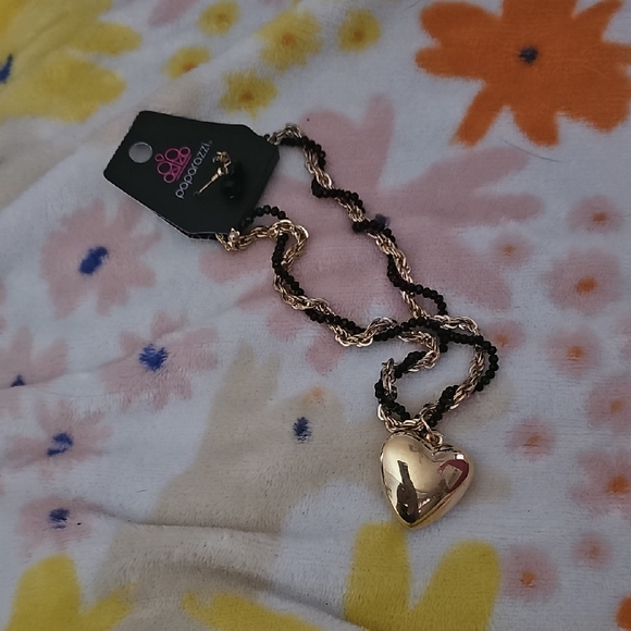 paparazzi Jewelry - Paparazzi Gold Heart Necklace with Black Accents